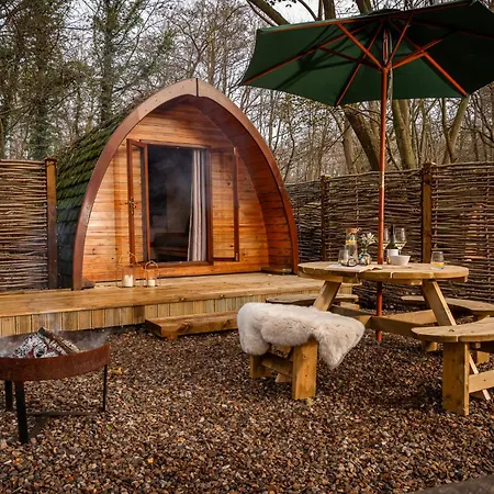 Glamping Mega Pods-2