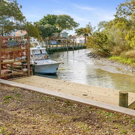 High Tide Hideaway By Emerald Isle Realty-2