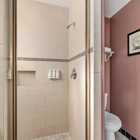 Cambria Pines Lodge-3