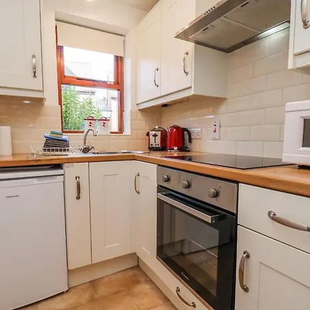 Waterside Cottage-3