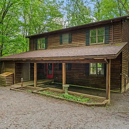 Huge Cabin W Hot Tub, Deck, Grill, Fire Pit, Wifi-3