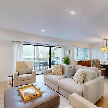 903 Inverness Village-3