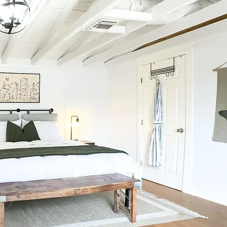 3Br Xl Bath 5 Min To Downtown Large Gated Parking-3
