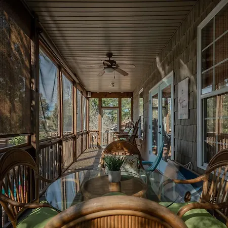 Woodlands Wonder By Oak Island Accommodations-2