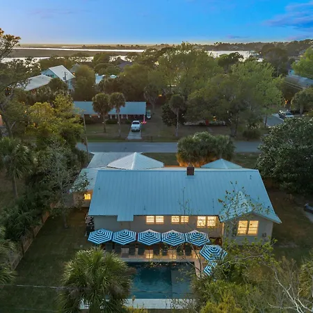 Striped Palm Estate-3