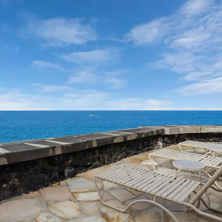 Oceanfront Condo With Lanai That Almost Hangs Over Ocean - Hale Kona Kai 304 By Casago Kona-2