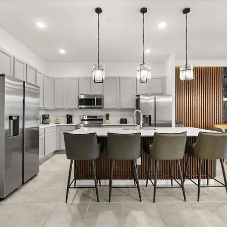 12 Bedrooms115 Bathroomsparadiso Grande 5890H-3
