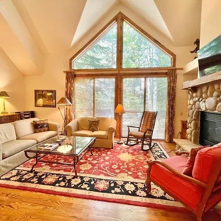 Arrowhead Village, A Vail Resorts Property-2