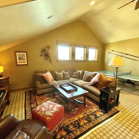 Arrowhead Village, A Vail Resorts Property-3