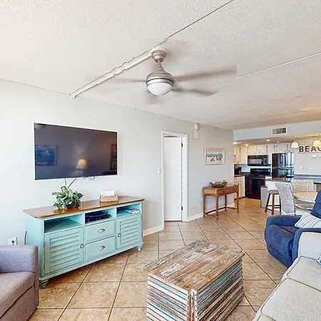 Island Winds East 809-2
