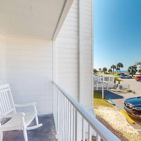 Plantation East #1110-2