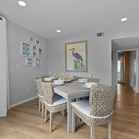 725 Spinnaker Beach House-2