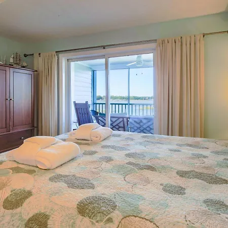 Turn Of River Condo-3