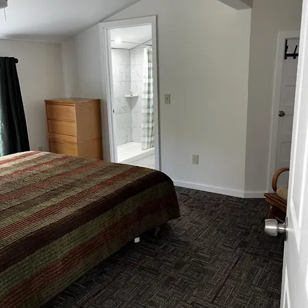 Killington/ Rutland 2 Bedroom Cabin, Cabin #4-2