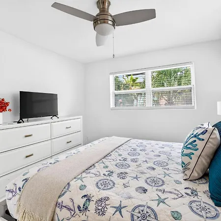 Frenchy'S Cottage 480-2