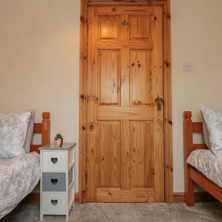 Milton Cottage-2