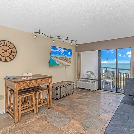 Oceanview 1 Bedroom Suite Landmark Resort 548 Perfect For A Couple Or Party Of 4-2