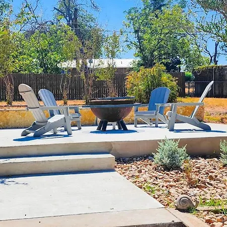 Snowbird-Friendly Home With Enclosed Yard, Firepit, Central Ac, & High-Speed Wifi-3