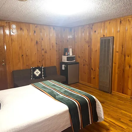 Bellamy'S Ski Haus-2