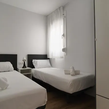 Classbedroom Gaudi Apartments-3