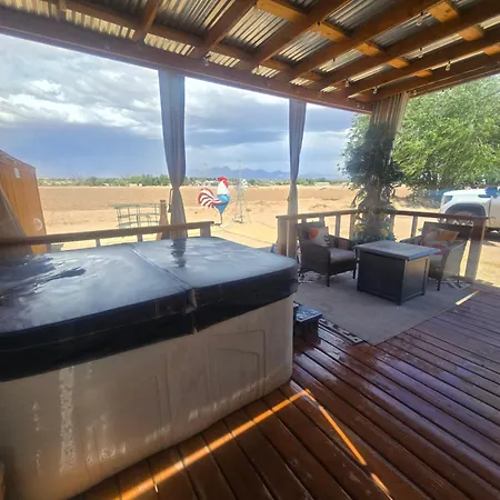 Serene Desert Oasis Hot Tub, Fam Friendly!-3