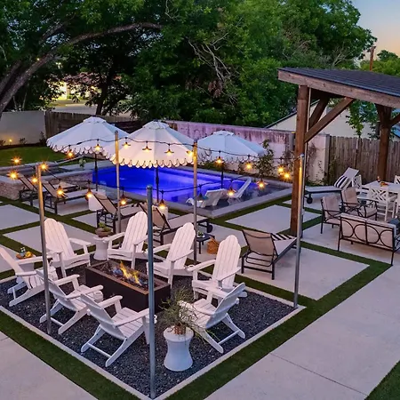 Rosewood On Main, Pool, Hot Tub, Firepit!-3