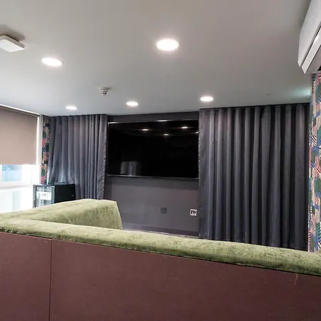 City Hideaway-2