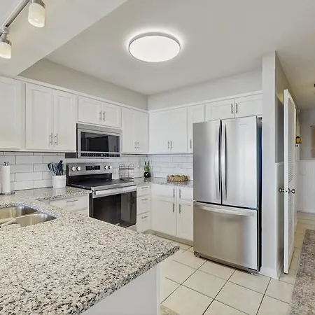 Palmetto Dunes 303-3