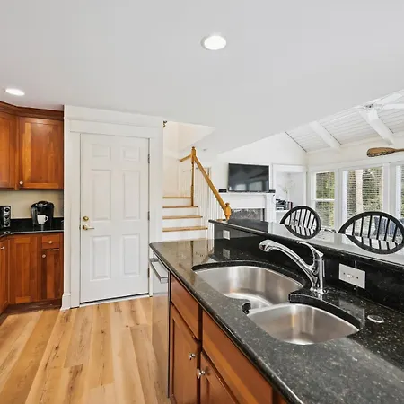 11 Myrtle Lane-2