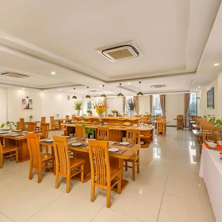 Merry Land Hotel Da Nang-3