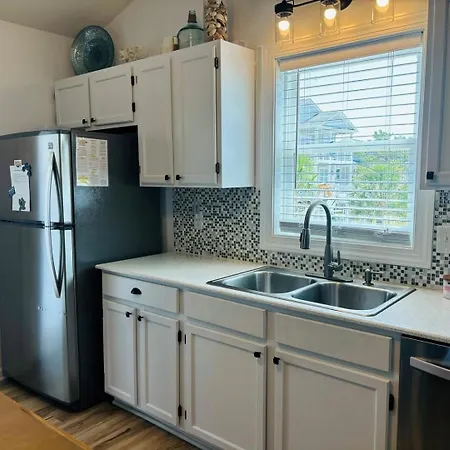Blue Crab Cottage Home-2