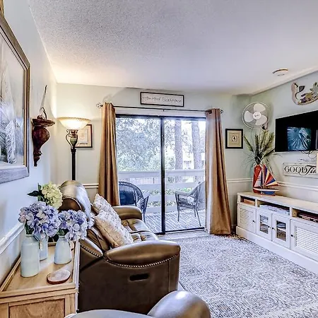 Fiddlers Cove 18B-2