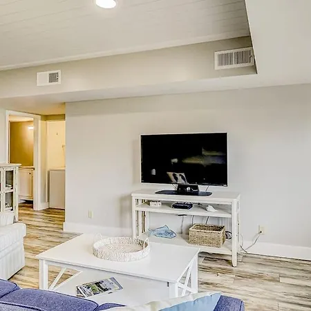 Forest Beach Villas 405-3