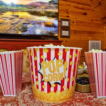 Epic Views Game Room Hot Tub Bears Lookout-2