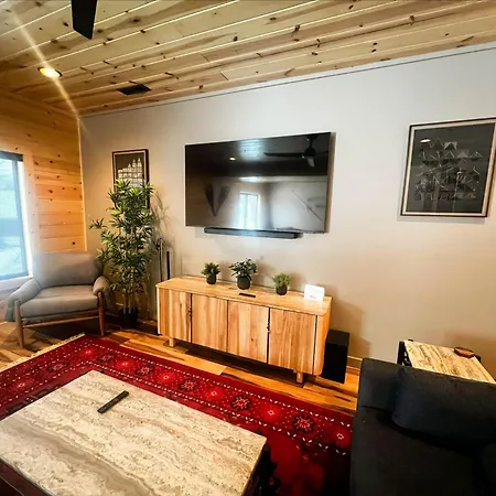 Black Diamond Lodge-3