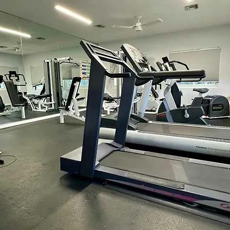Crescent Point Condo #9 - 3Br 7 Mile Beach Condo-2