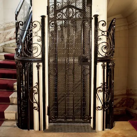 Haussmann Opera Penthouses 130M2 Entire 4Th Floors Is Yours Stone Balcony-3