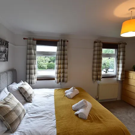 Lasswade Road House-3