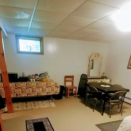 Cricket Hill Lodging-2