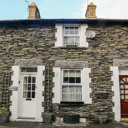 Old Codgers Cottage-2