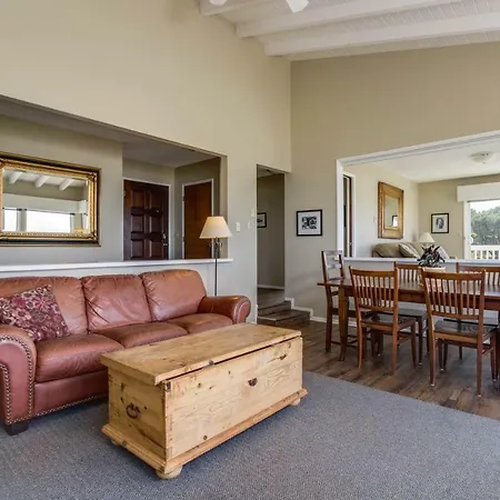 Spindrift Oceanfront Home-2