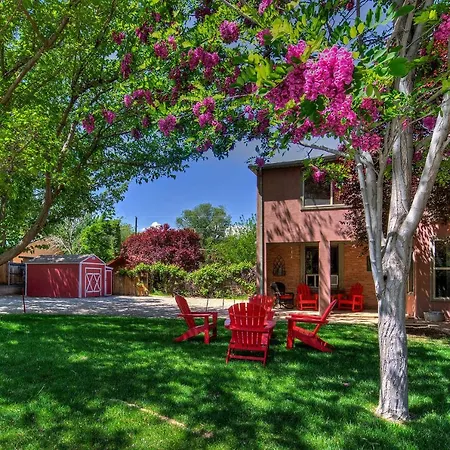 Cali Cochitta Vacation Rentals-2
