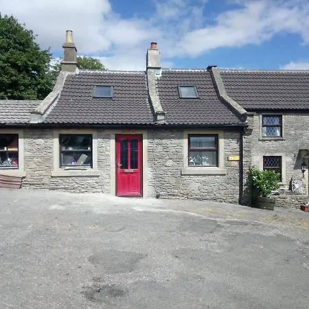 Swan Walkers Cottage-3