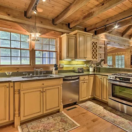 Creekside Berkeley Springs Cabin On 35 Acres!-3