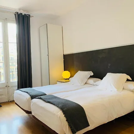 Super Balmes Guest House-2