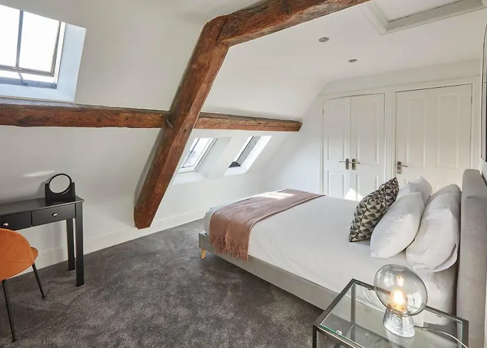 Caedmon House At Whitby Abbey Villa