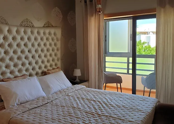 Luxury City Villa Olivia 10 - 15 Min To The Beach Oura, Private Swimming Pool Albufeira