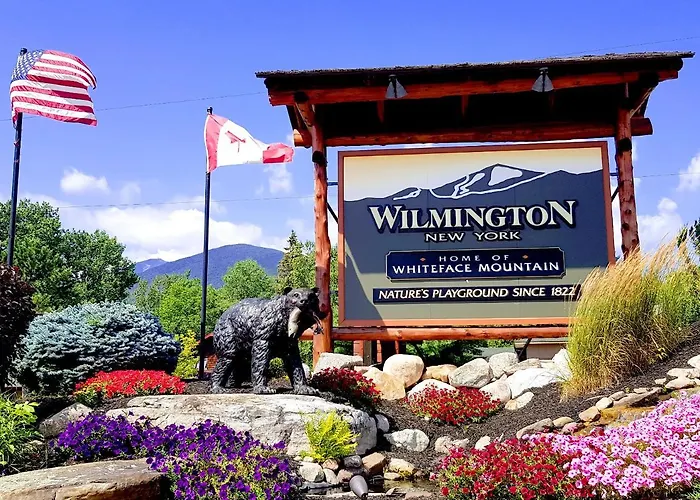 The Wilderness Inn: Chalets Wilmington