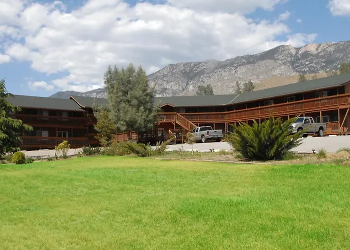 Corral Creek Lodge Kernville
