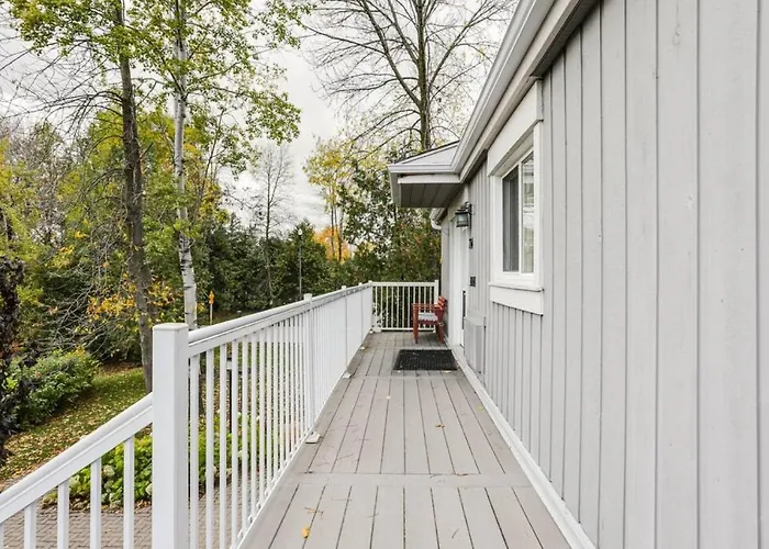 Cozy Collingwood Retreat 80204 Villa